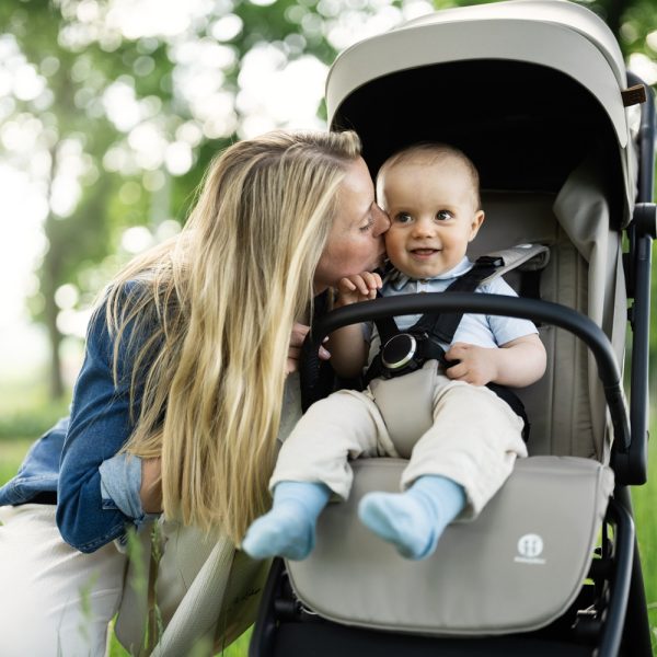 PETITE&MARS Sport babakocsi Flip - több színben - Image 9