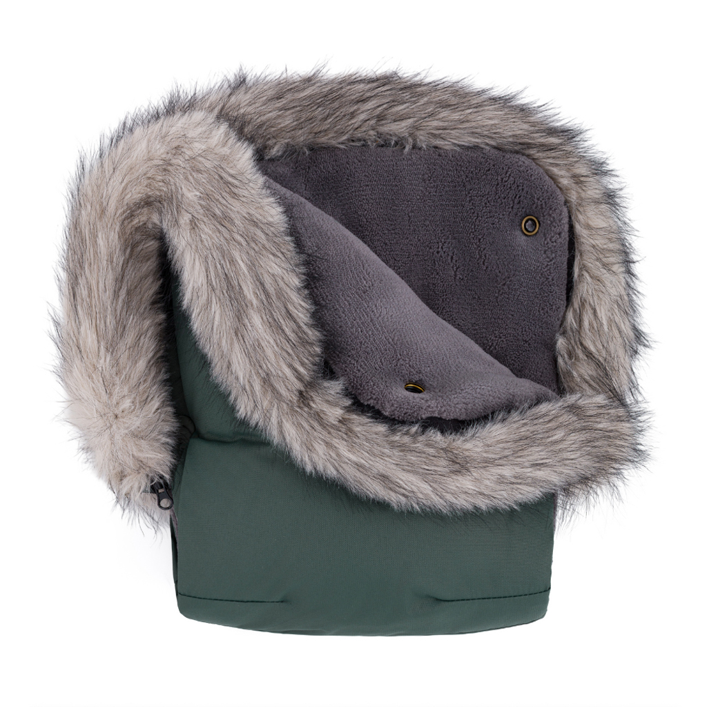 PETITE&MARS Téli szett Arctic 4in1 bundazsák + kézmelegítő kesztyű babakocsira Furry Veritable Khaki - Image 13