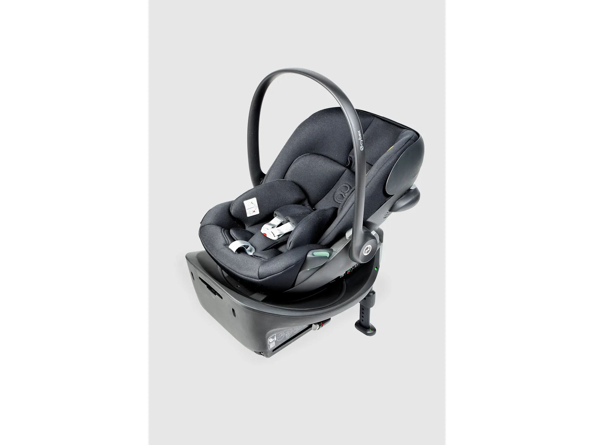 Cybex Cloud G3 hordozó Base G3 bázistalpon